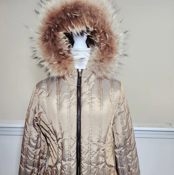 Women's Michael Kors down blend fur trimmed gold hooded puffer jacket SZ… - Picture 3 of 13